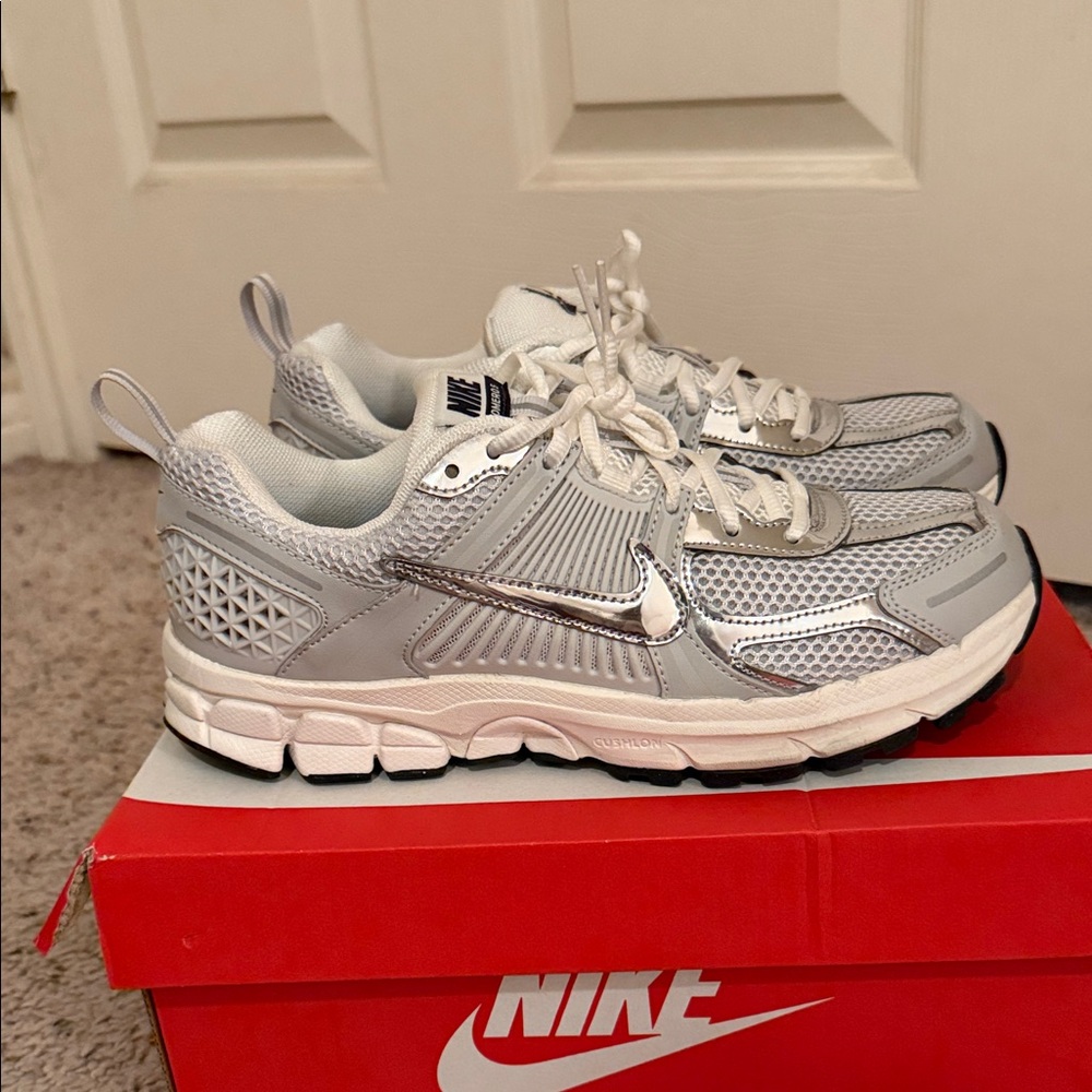 Nike Kids' Gray and White Mesh Sneakers with Silver Swoosh